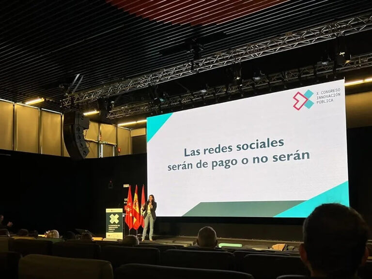Amalia Lopez Acera - Charlas y Ponencias - Novagob